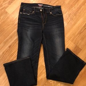 Boot cut jeans